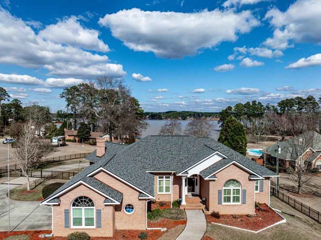 183 Lakeview Dr  