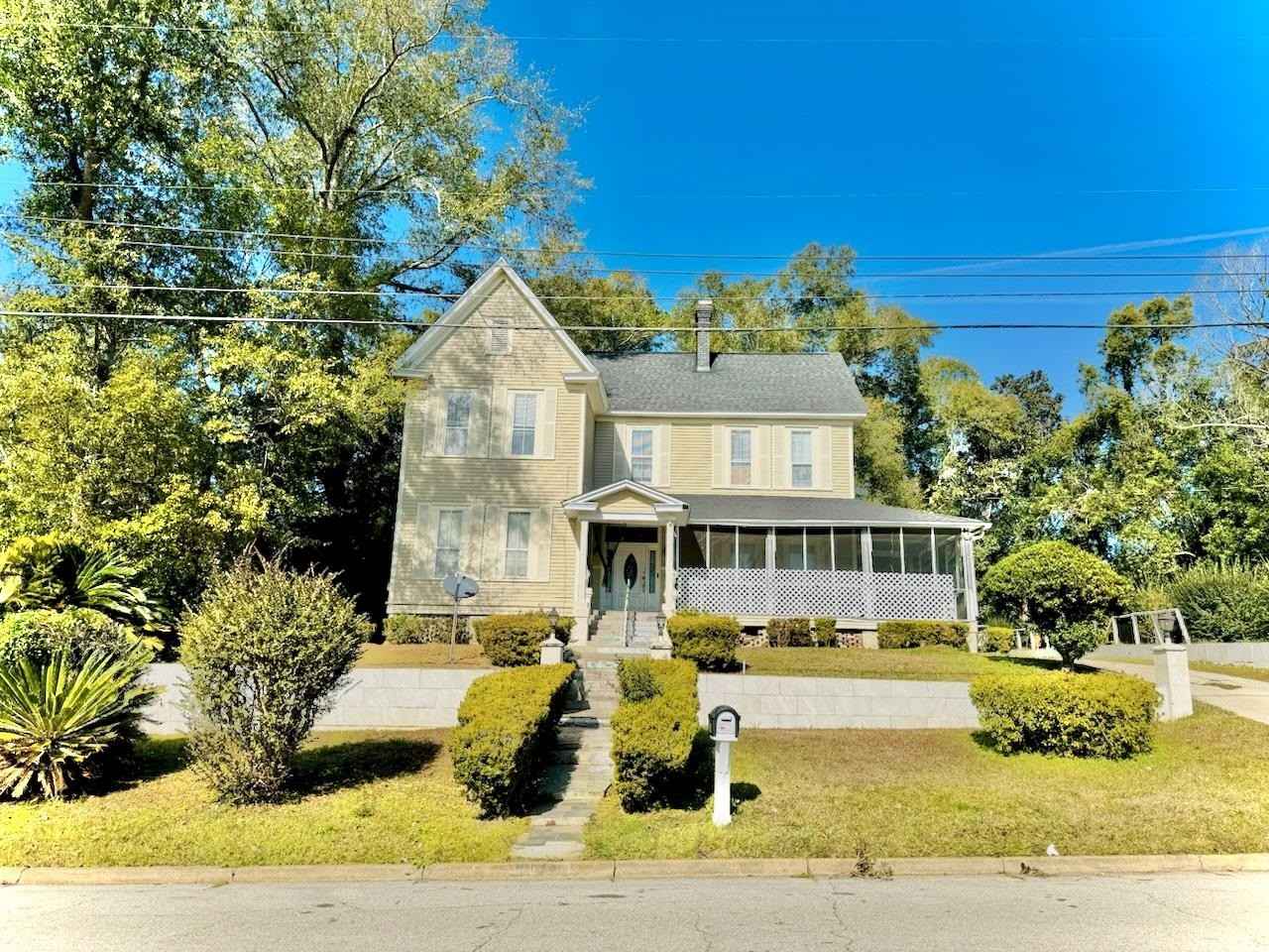 618 NW Washington St  