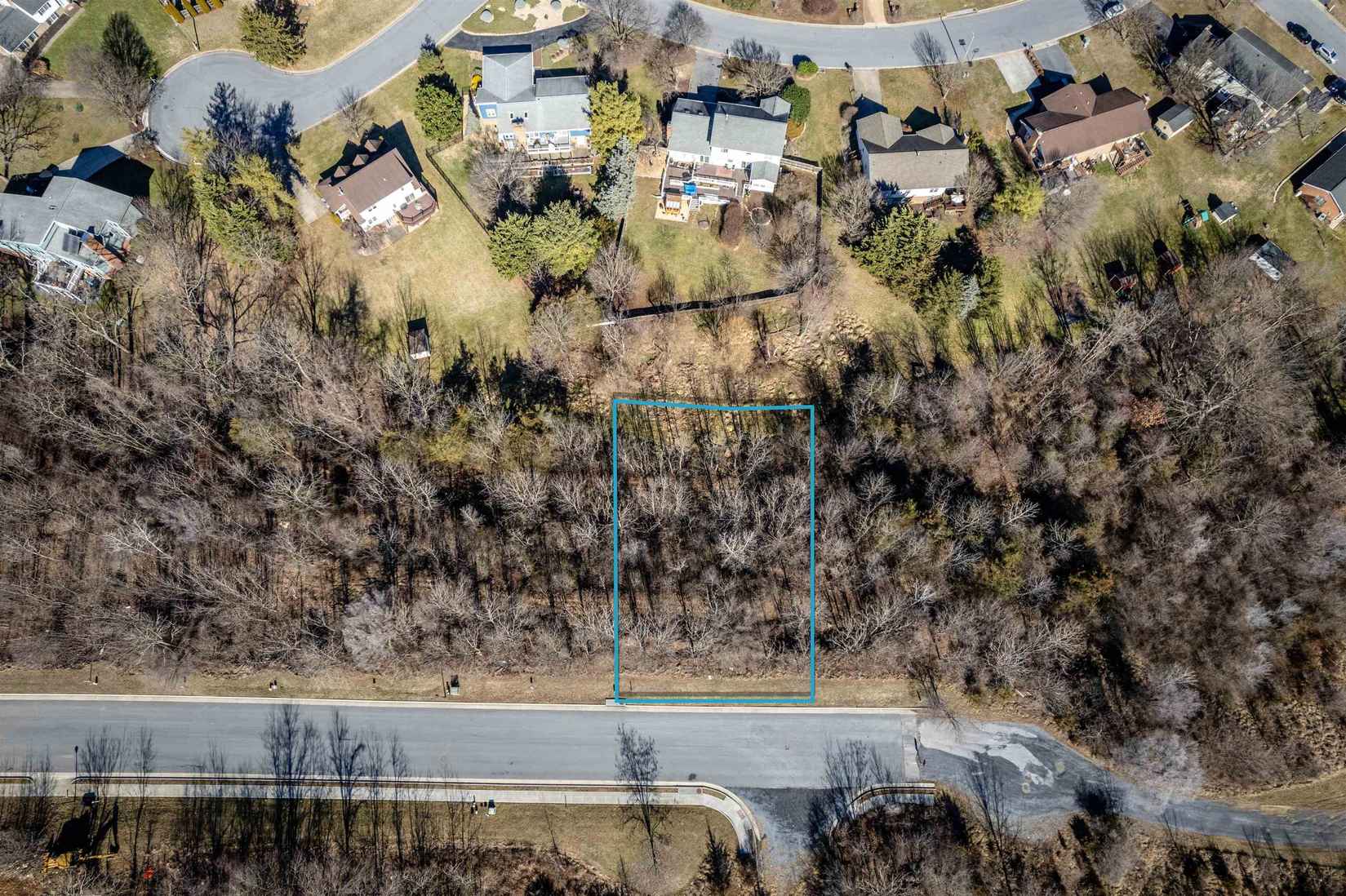 2132 WILLOW Hl RD  