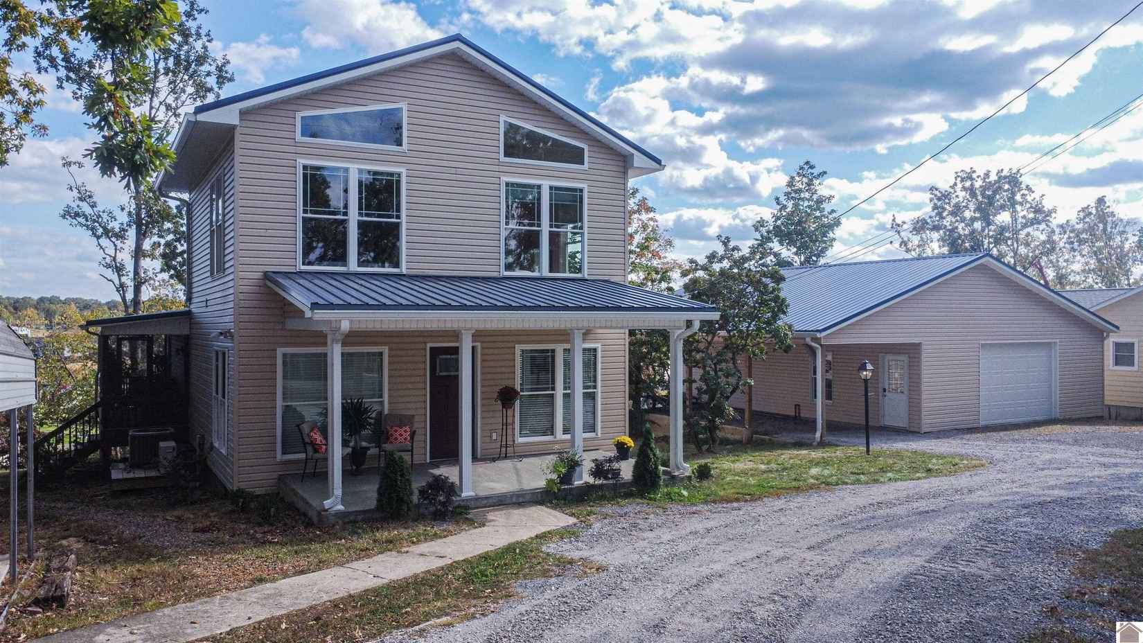 588 Cambridge Shrs Dr  