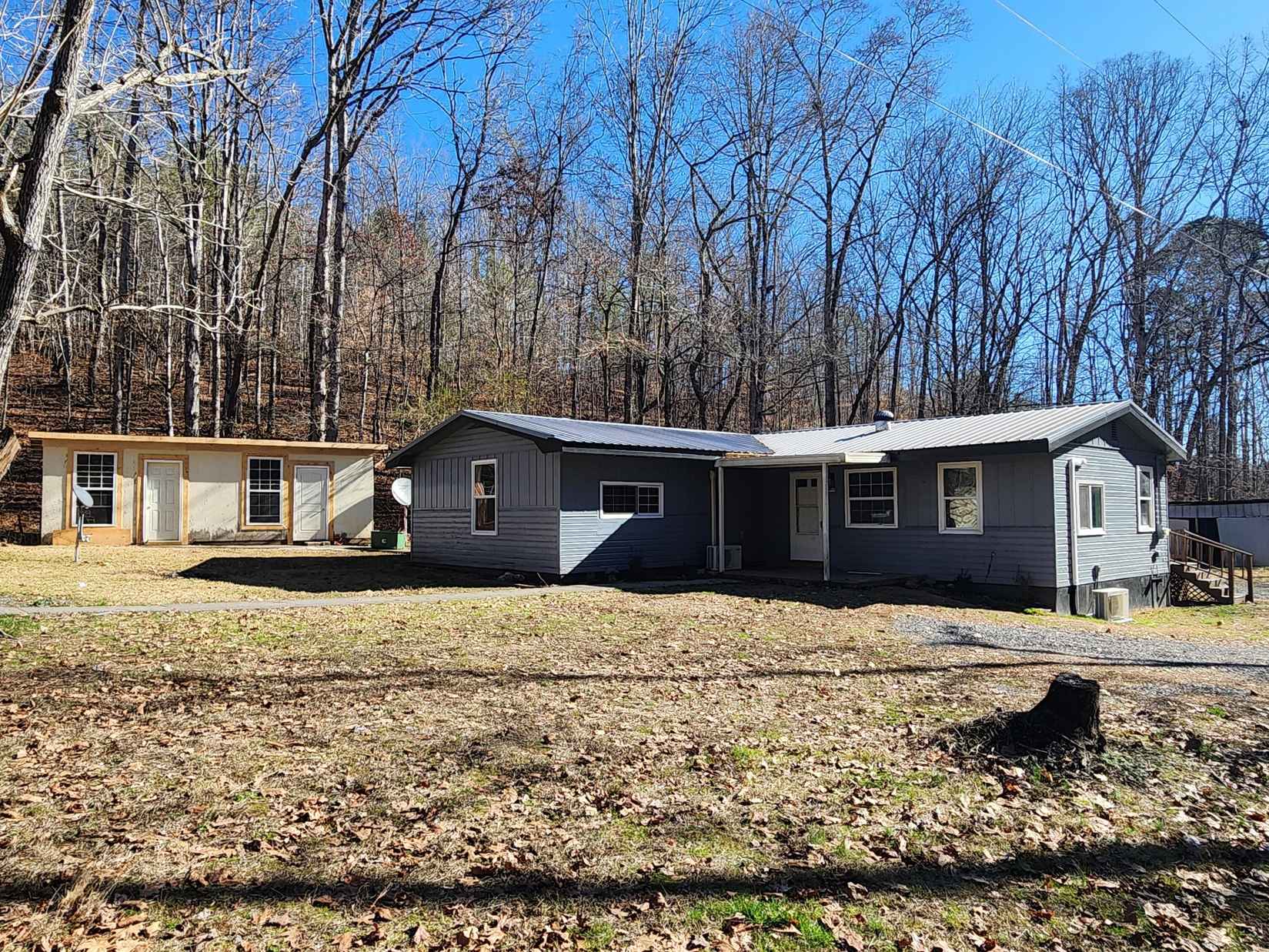 208 County Rd 44  