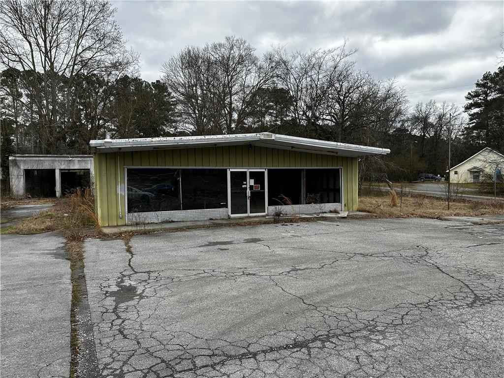 4382 CALHOUN RD NE  