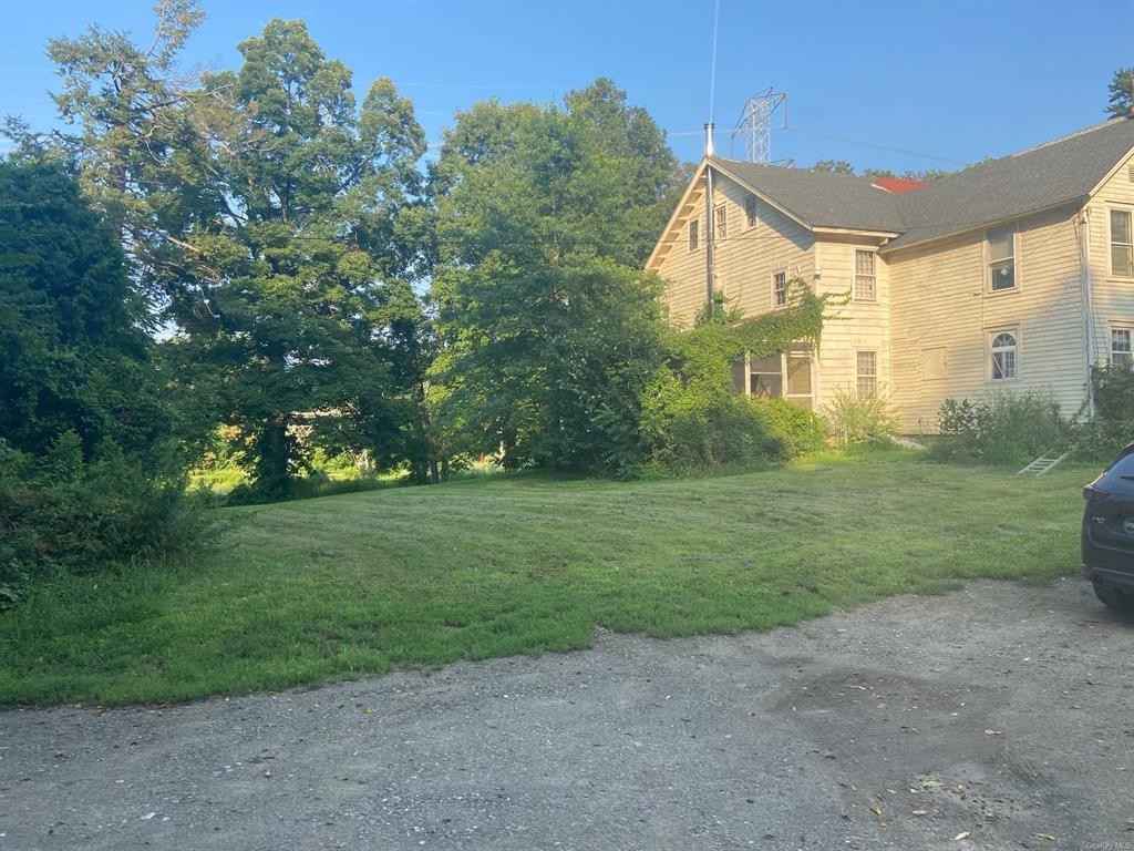 19 Locust Ln  