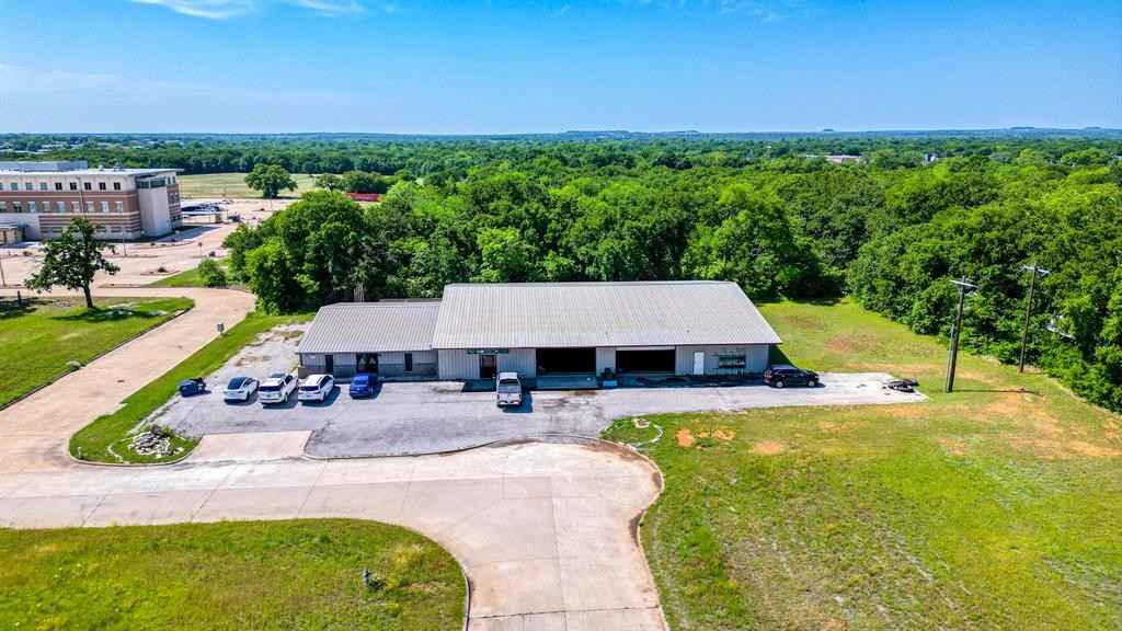301 CENTER Ct DR  