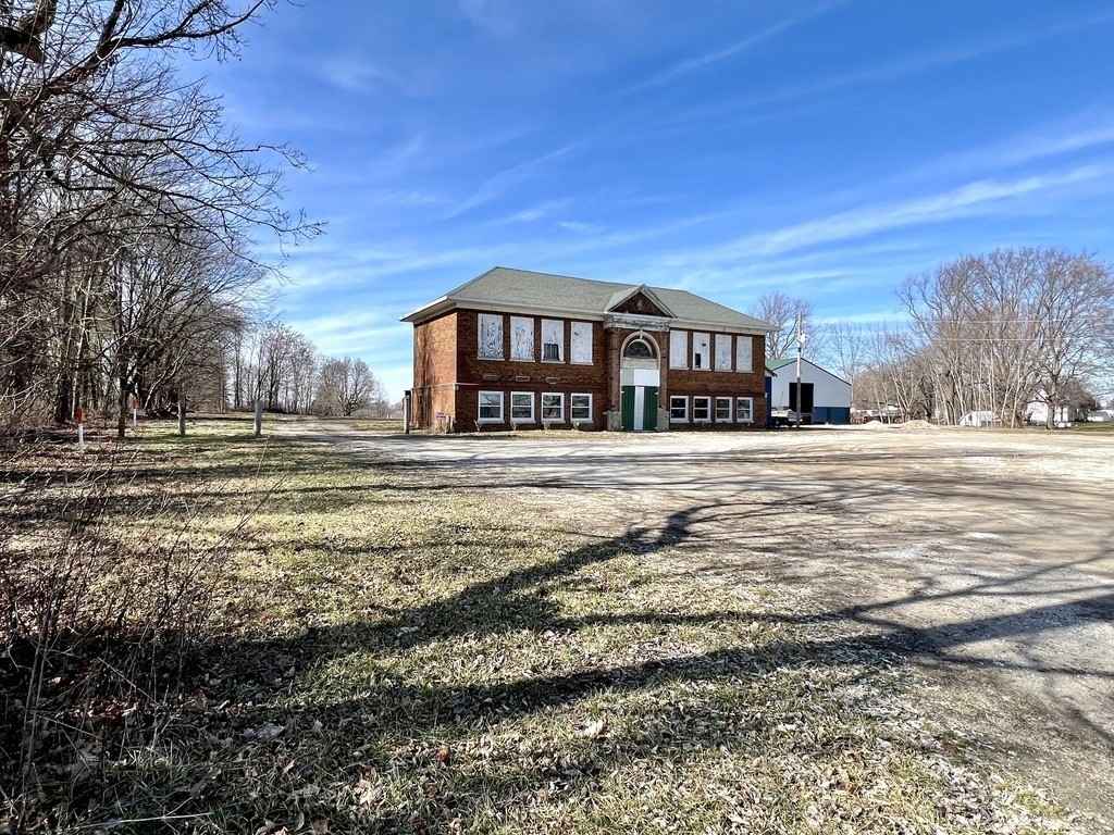 6916 N County Road 490 W  