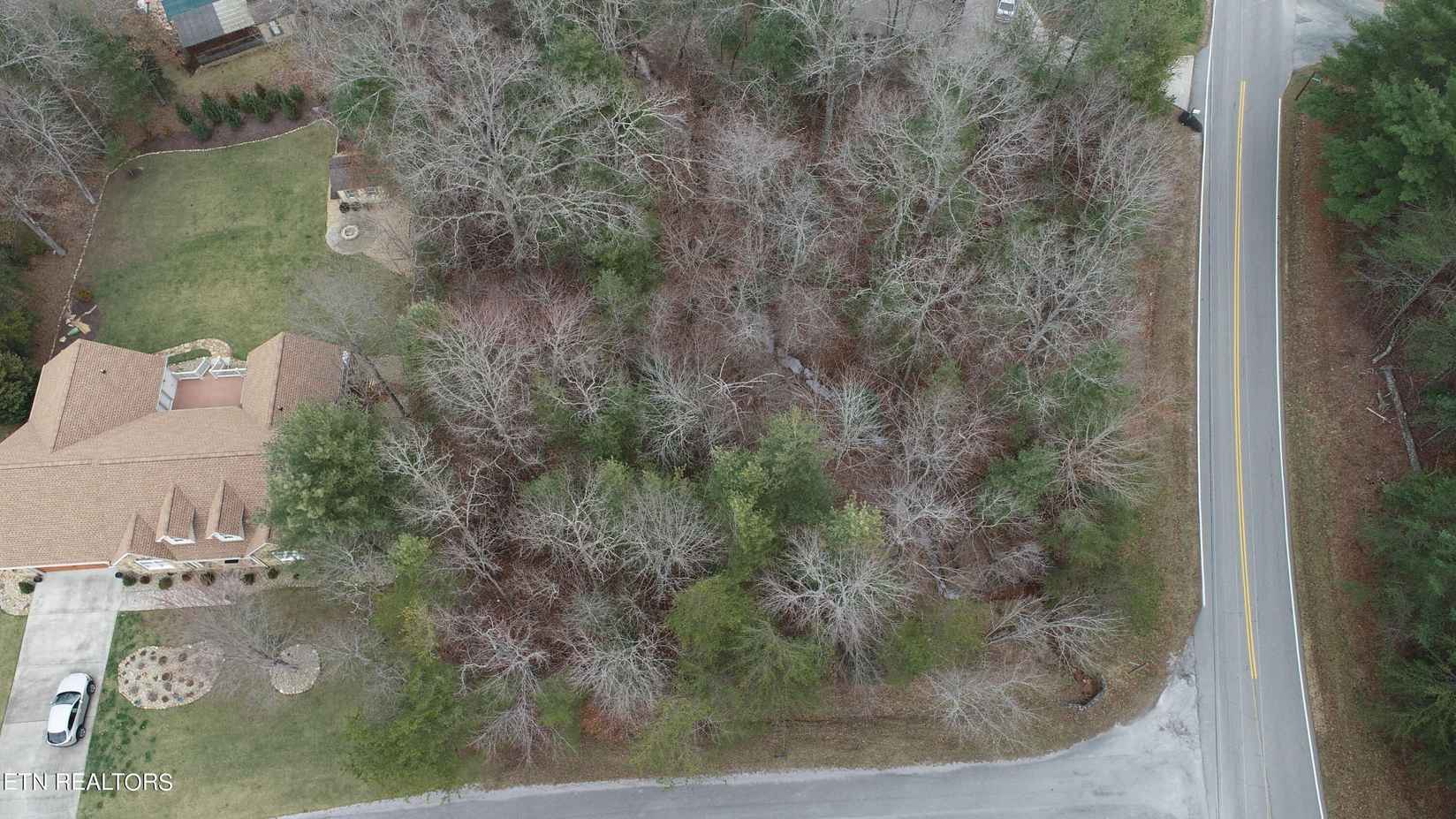 102 Kenwood Dr  