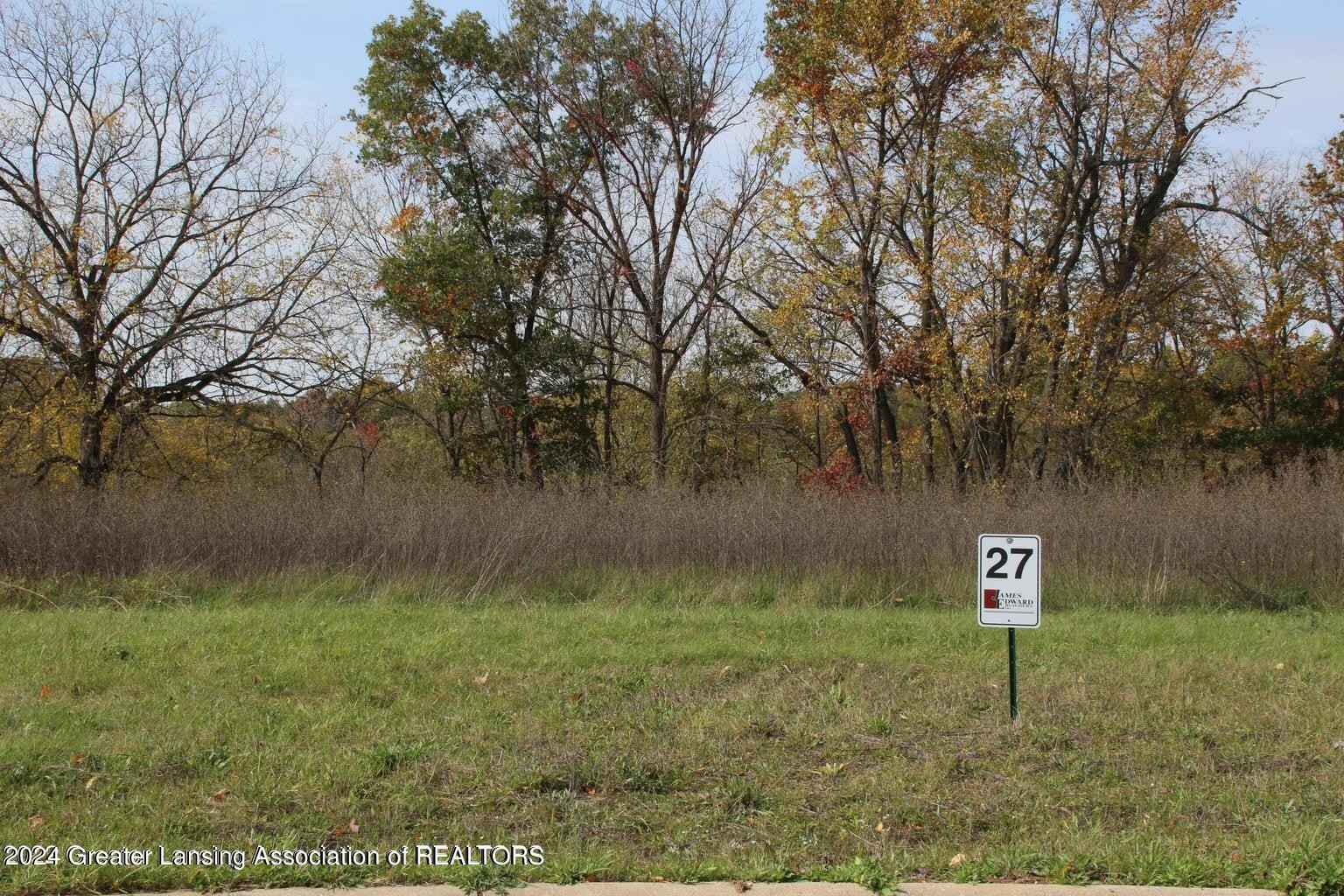 8170 COUNTRY FARM Ln  