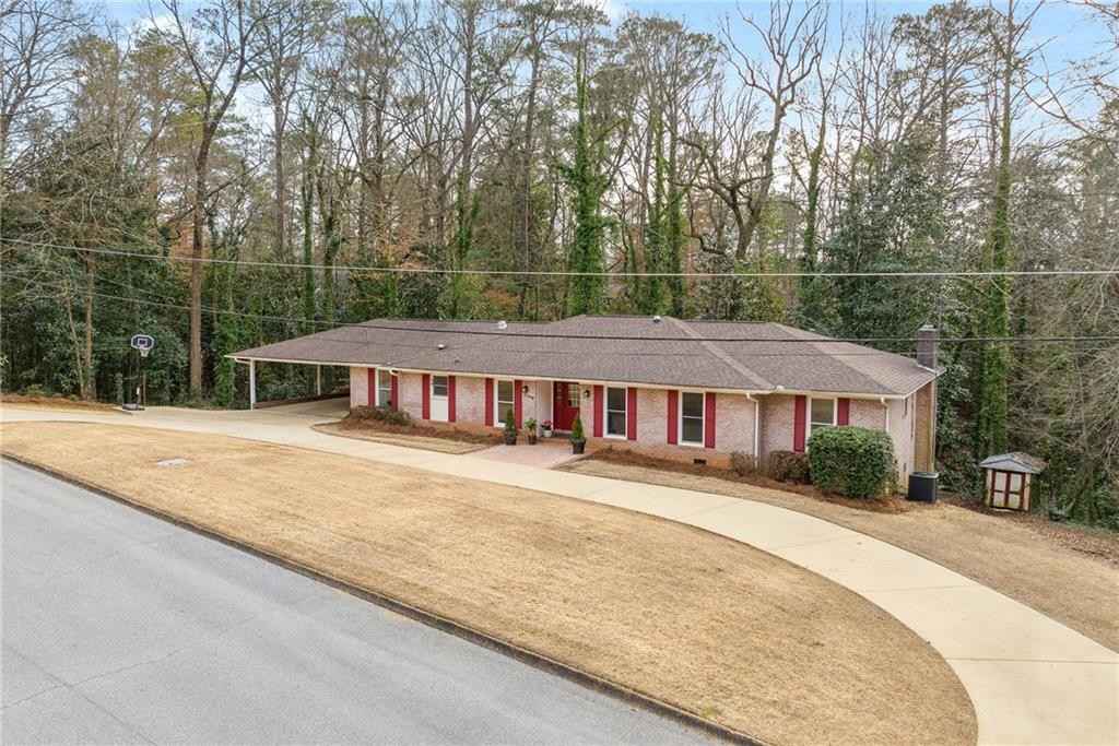 1106 W Collinwood Cir  