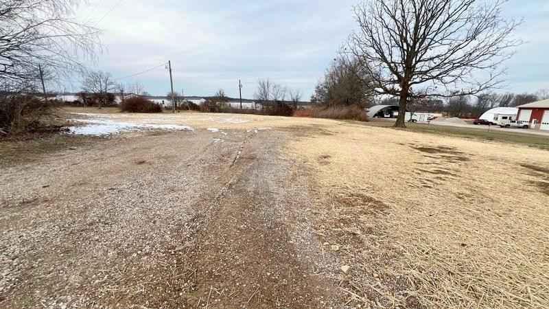 18185 STATE Hwy M  