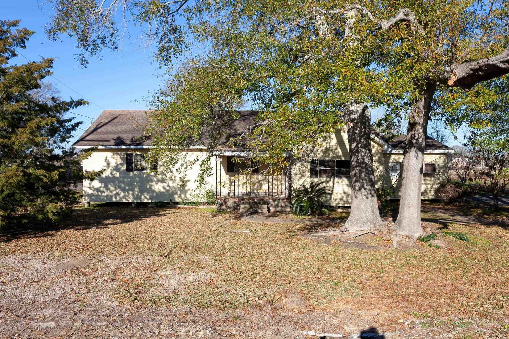 2212 N 27th  
