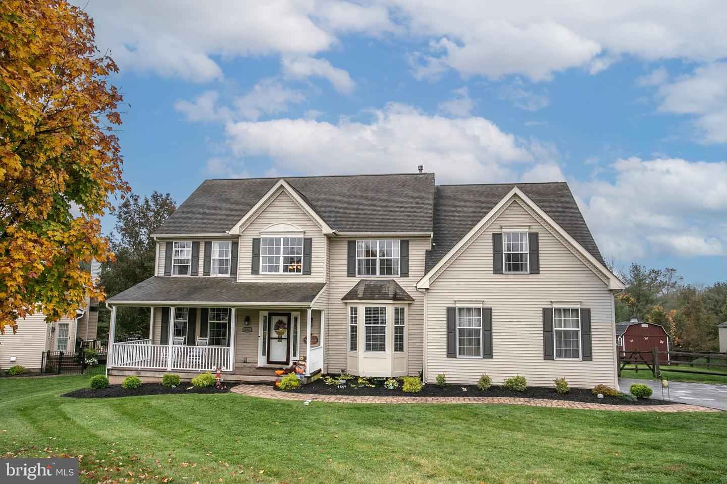 204 DEVON LN  