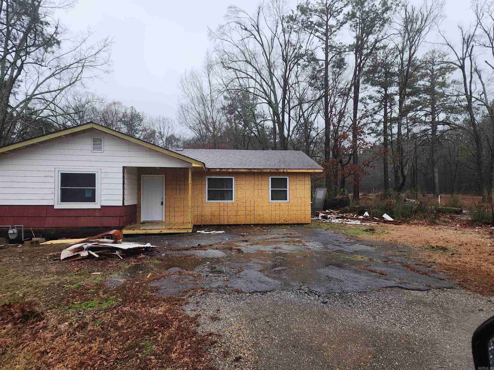 900 Sunset Dr  