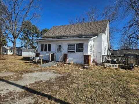 1110 North Wall St  