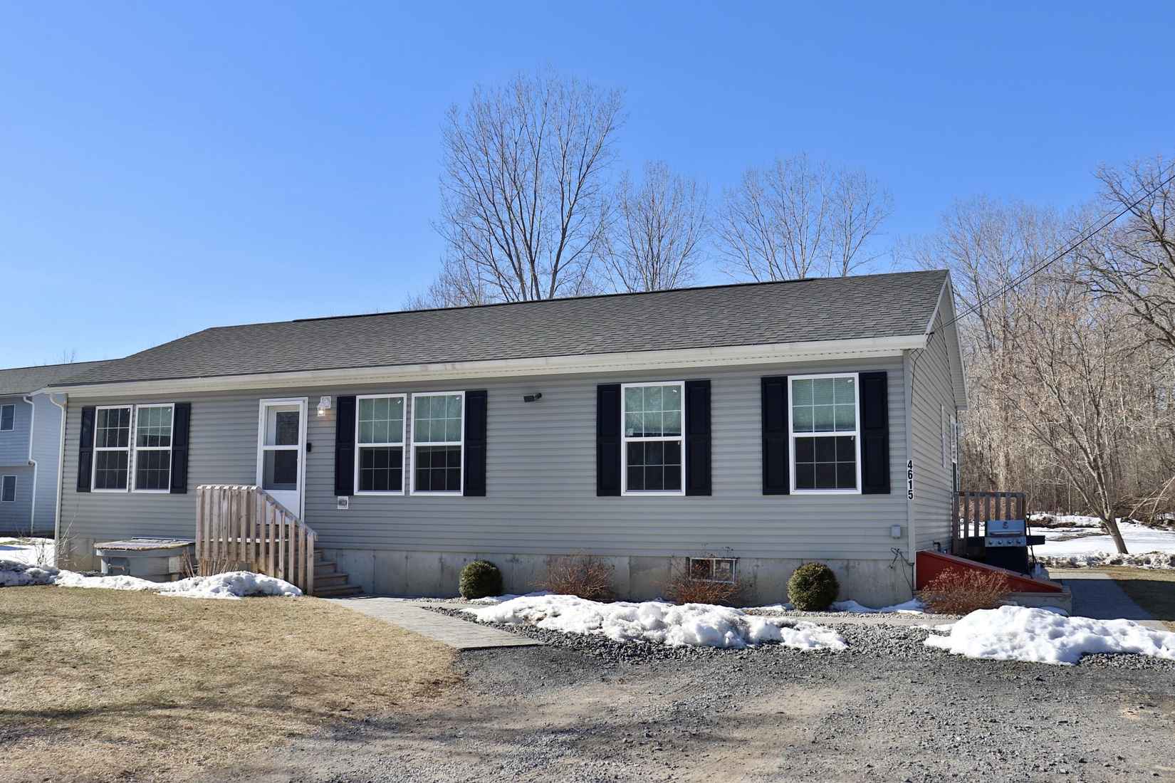 4615 Rte 9  
