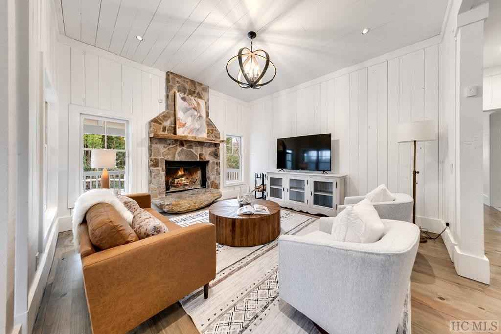 15 Elk Cv Rd  