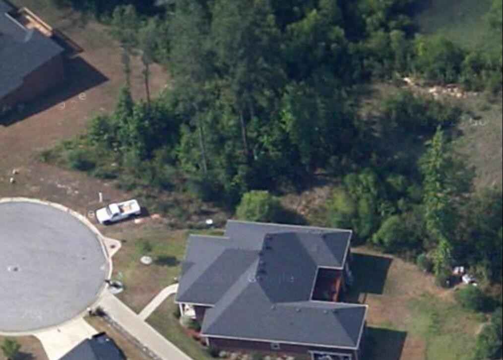 805 LESLIE Ct  