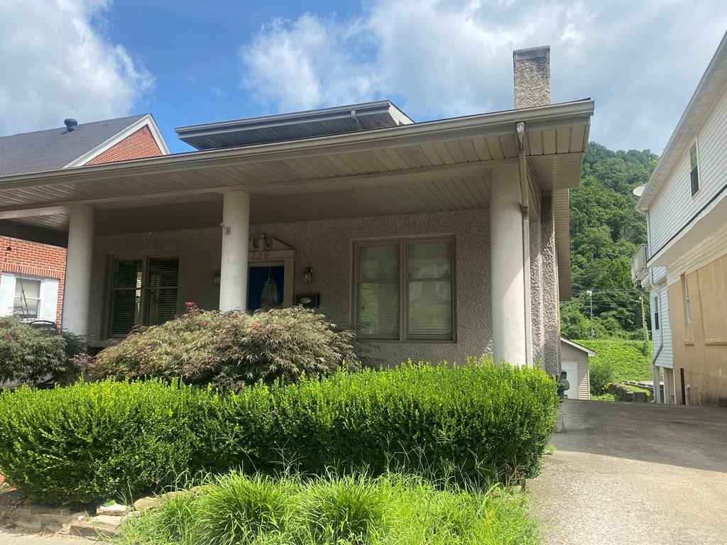 256 Scott Ave  