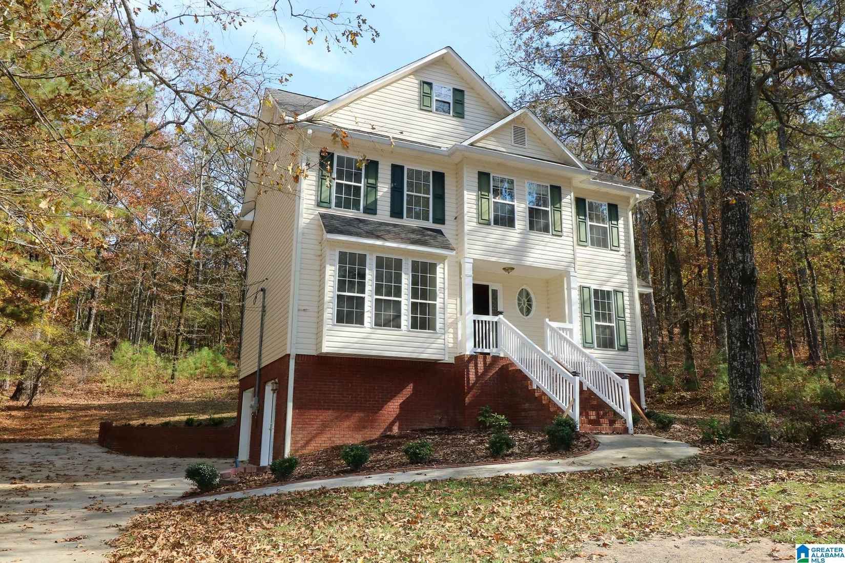 243 WOODCREST Dr  