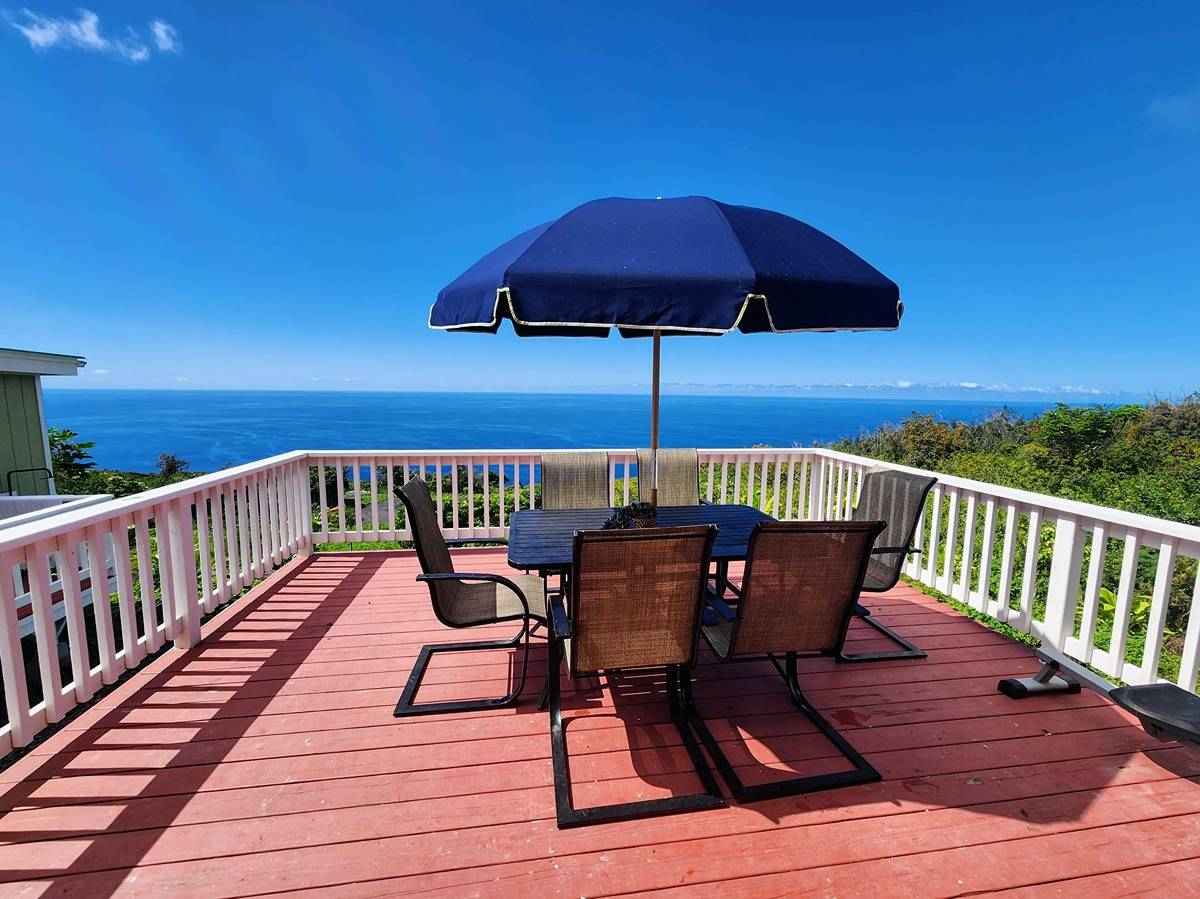 87-2793 MAMALAHOA HWY  