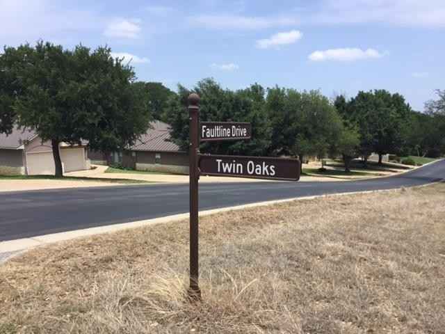 W4042 Fault Line/Twin Oaks  
