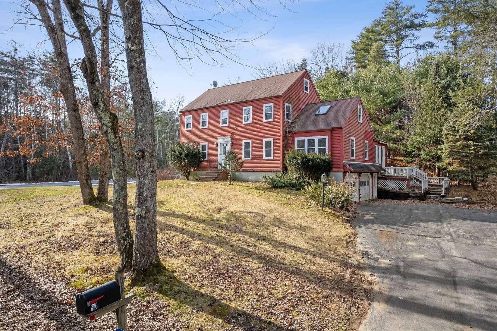93 Spicebush Dr  