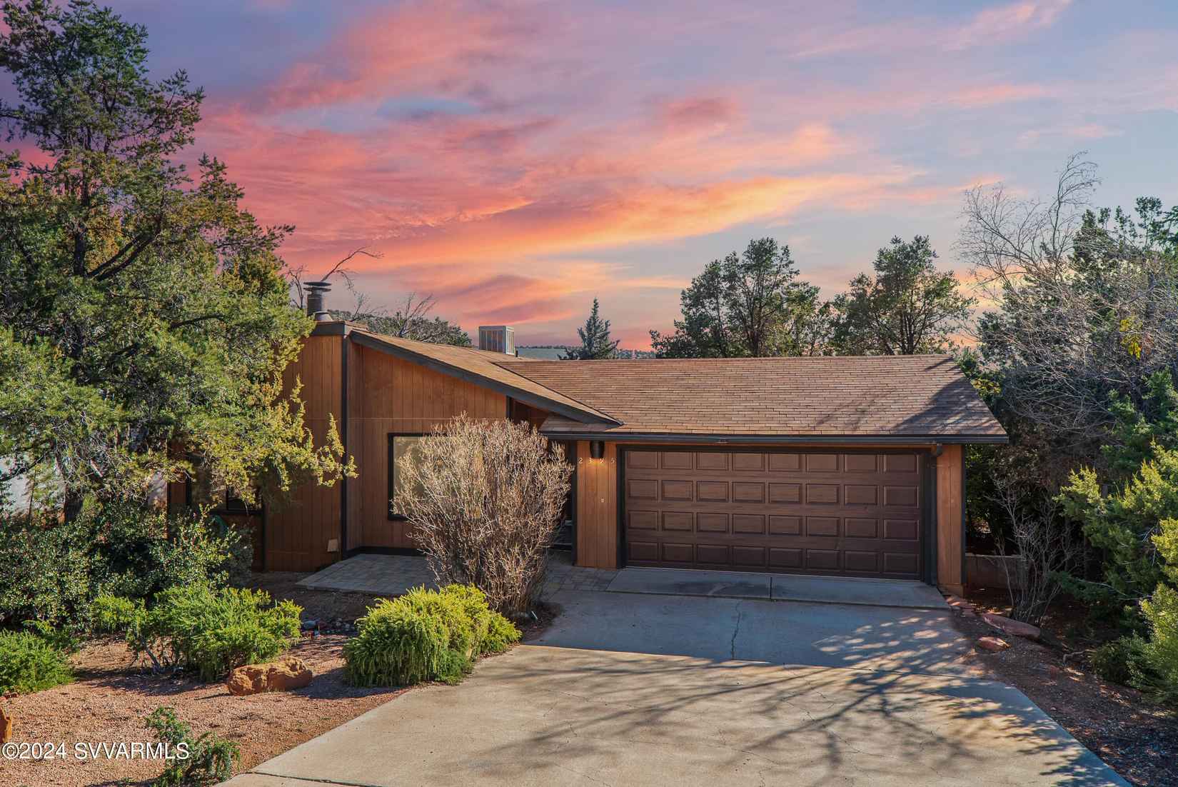 2395 Maxwell Ln  