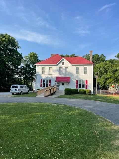 380 Amsden Ave  