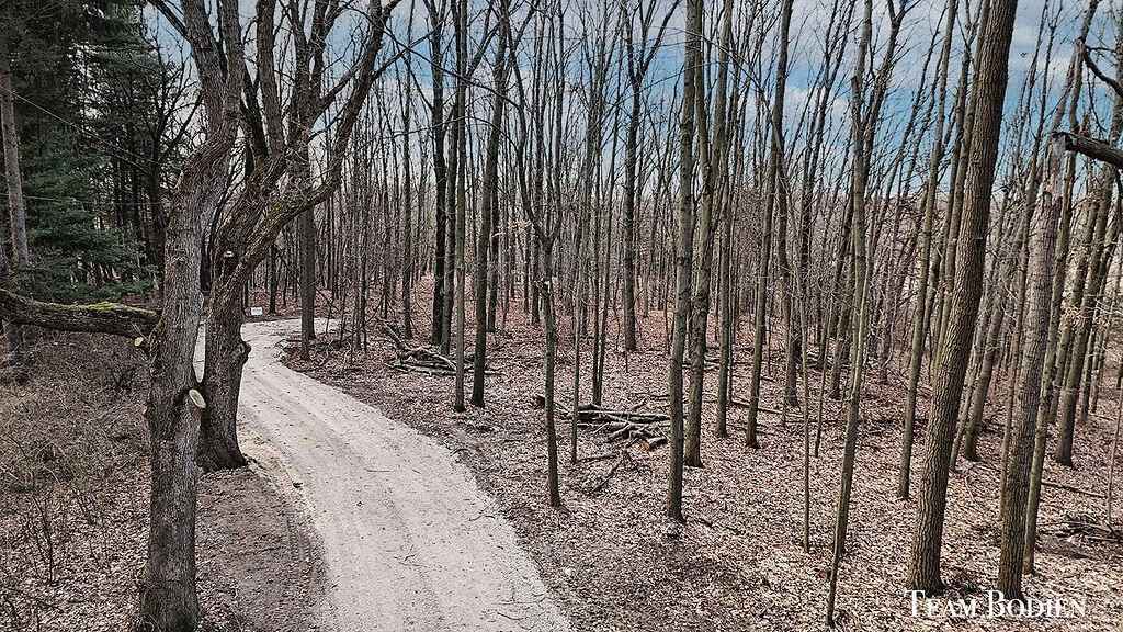 77 Landall Ln  