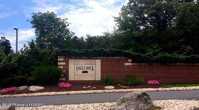 19 Turnberry Ln  