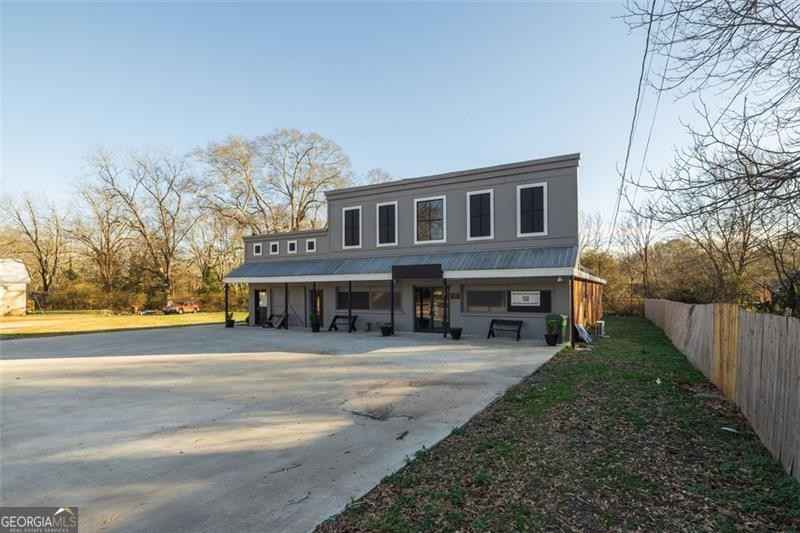714 Davis  