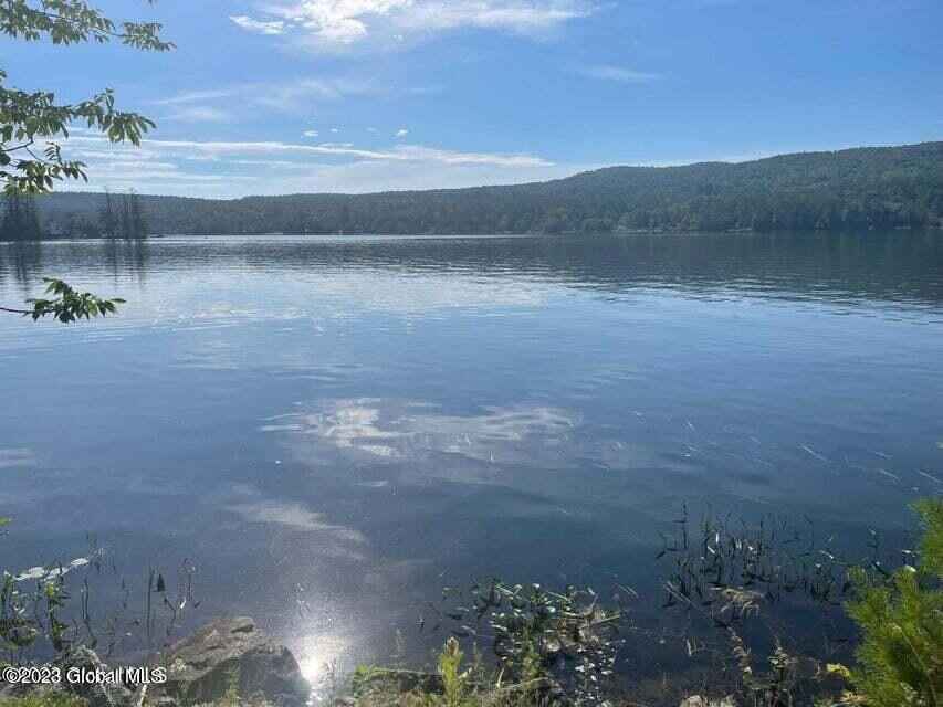L24 Palisades Rd  