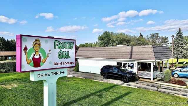 955 S ORTONVILLE Rd E  