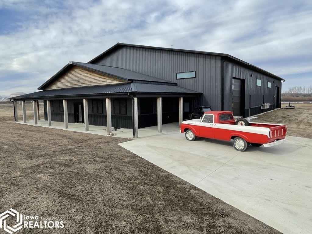3300 Main Ave  