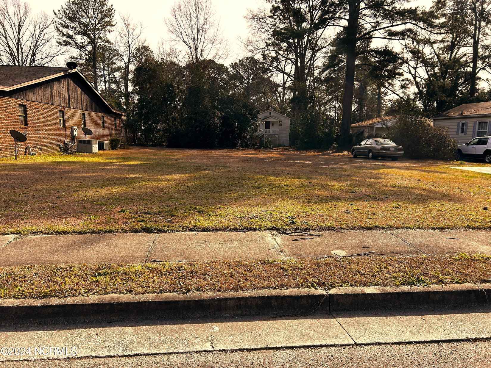 1504 Perry Park Dr  
