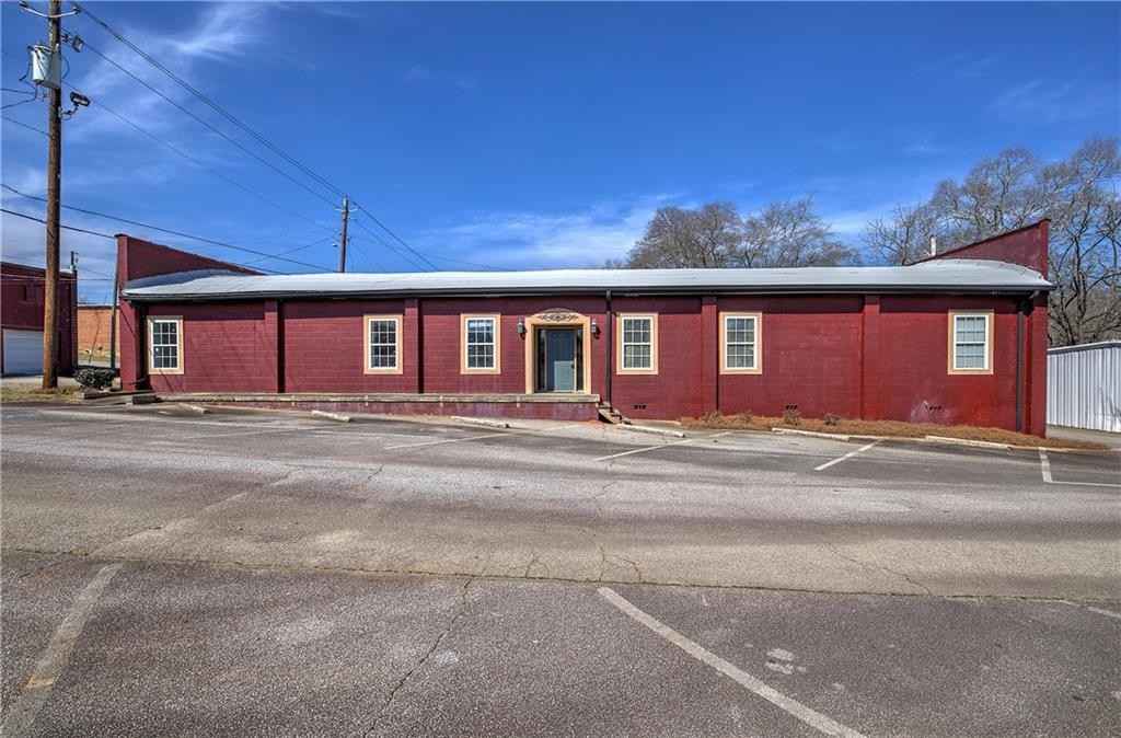 105 Church St  