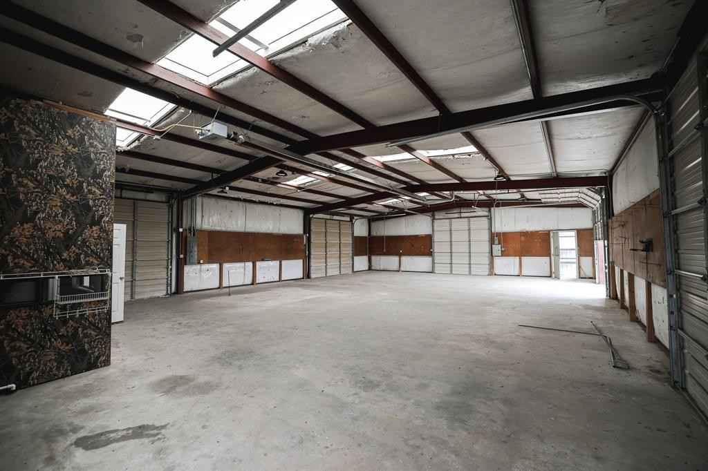 5417 E Hwy 114 Hwy  