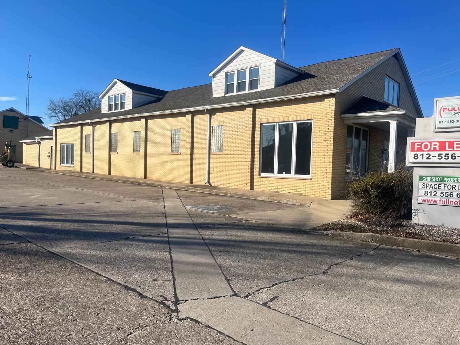 1020 N Main St  