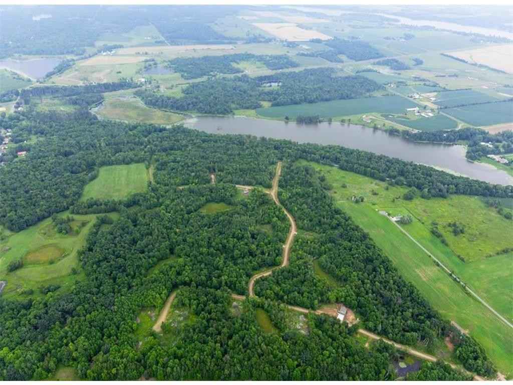 335 Mud Lk Trl  