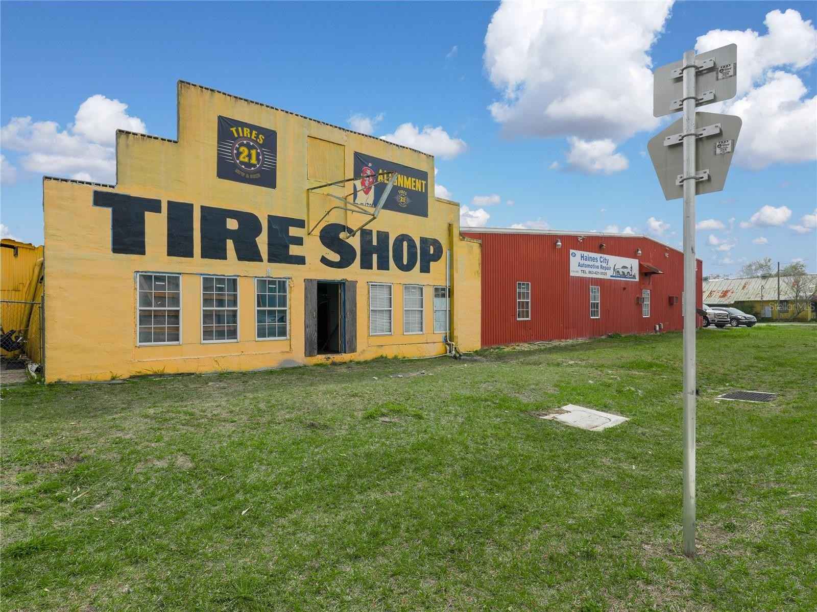 301 US Highway 17 92 N  