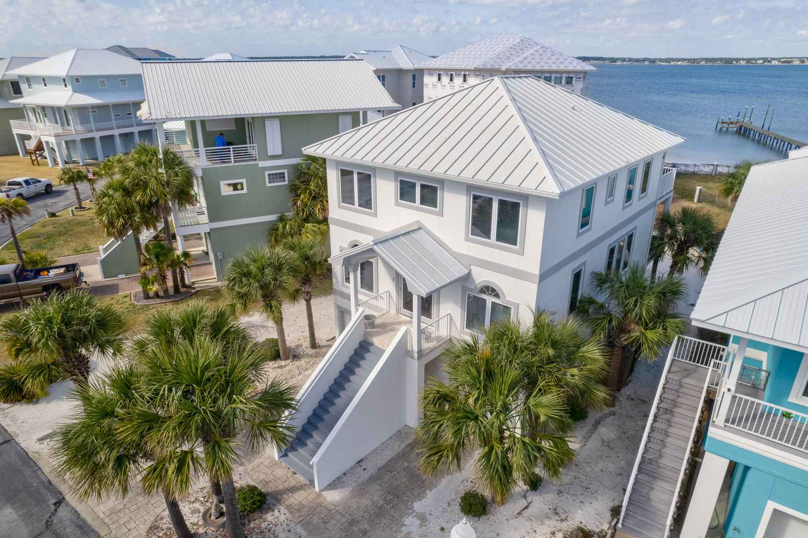 1460 Bermuda Dr  