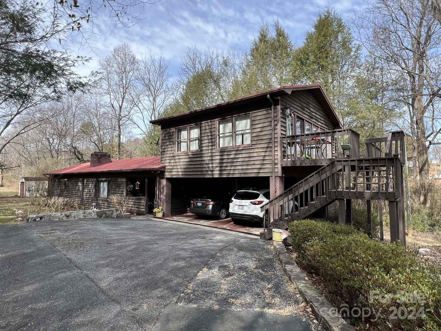 40 Robinson Holw Dr  