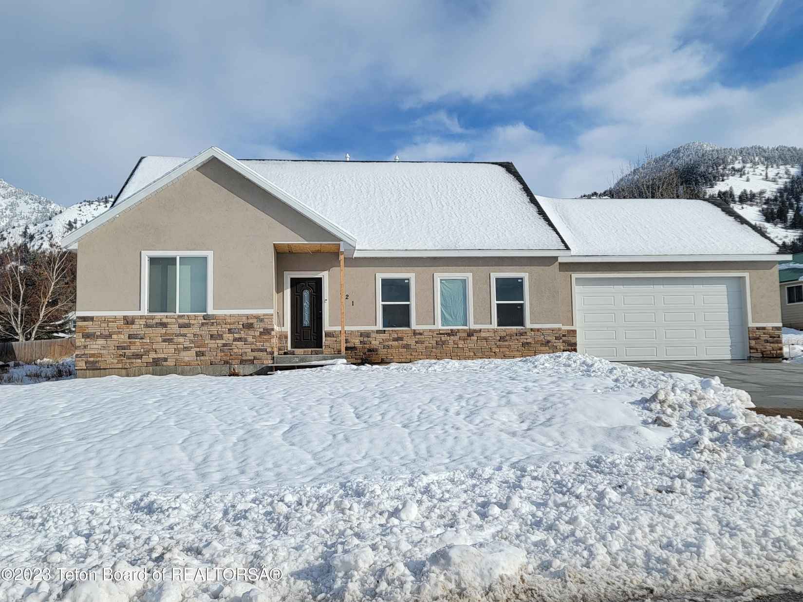 321 ALTA Dr  