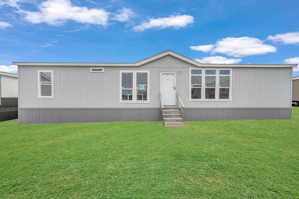2253 Sunny Ave  