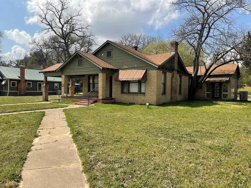 300 s Prairieville St  