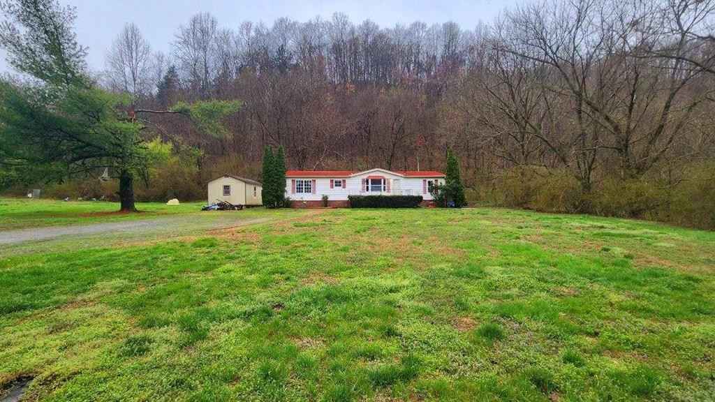 1124 Livingston Hwy  