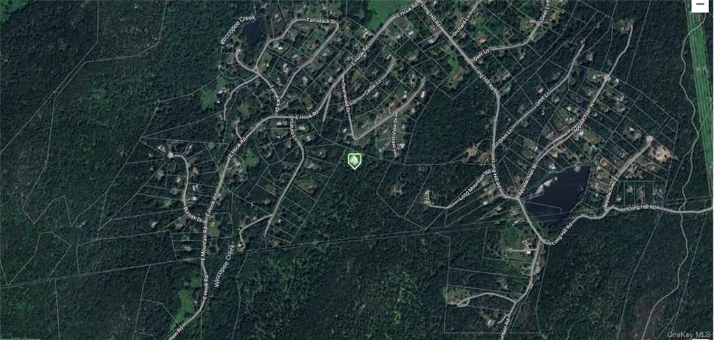 8 Deerwood Dr  