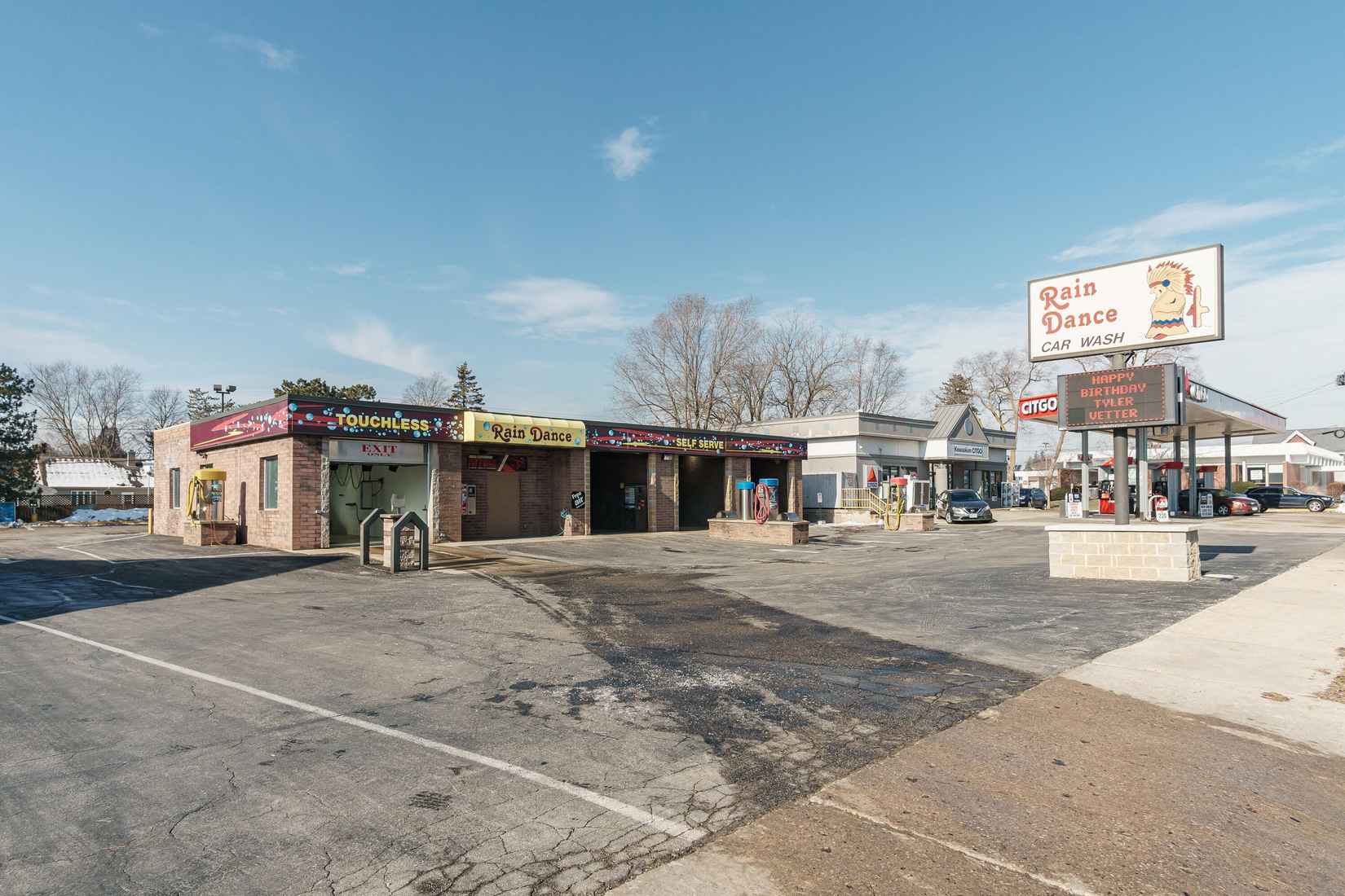 1139 Fond du Lac Ave  