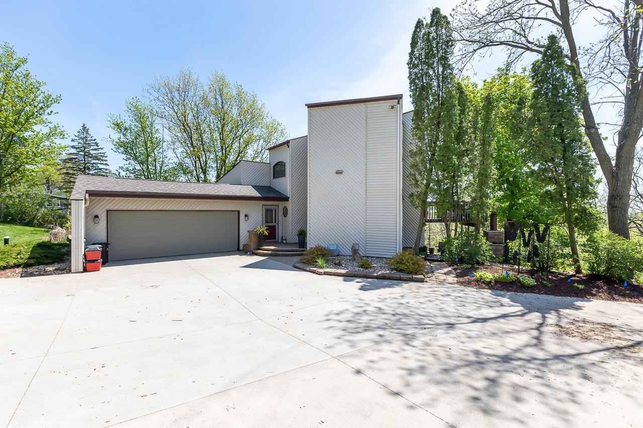 4068 Saint Catherine  
