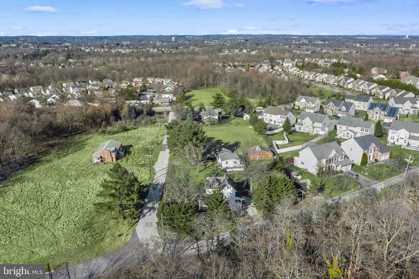 4816 BUCKS SCHOOL HOUSE RD  