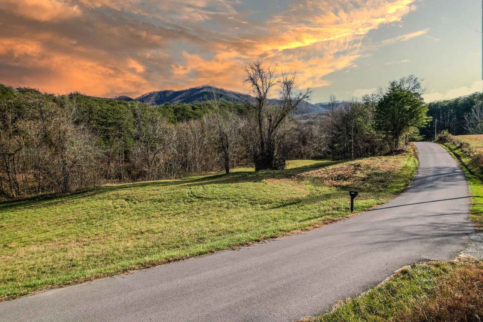 00 Perry Davis Rd  